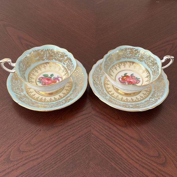 4 pc PARAGON by appointment to HM the Queen and HM Queen Mary 2 Cups and 2 - Picture 2 of 9